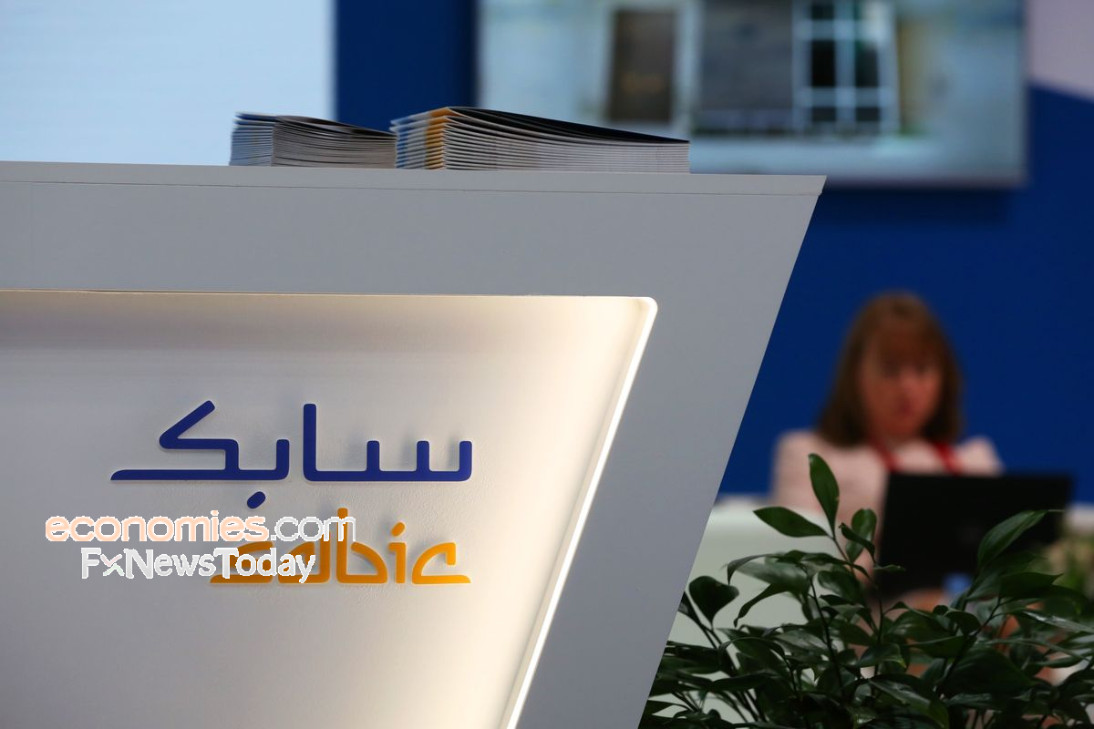 "سابك" تدرس إنشاء مجمع لتحويل النفط وسوائله الى كيماويات في منطقة رأس الخير